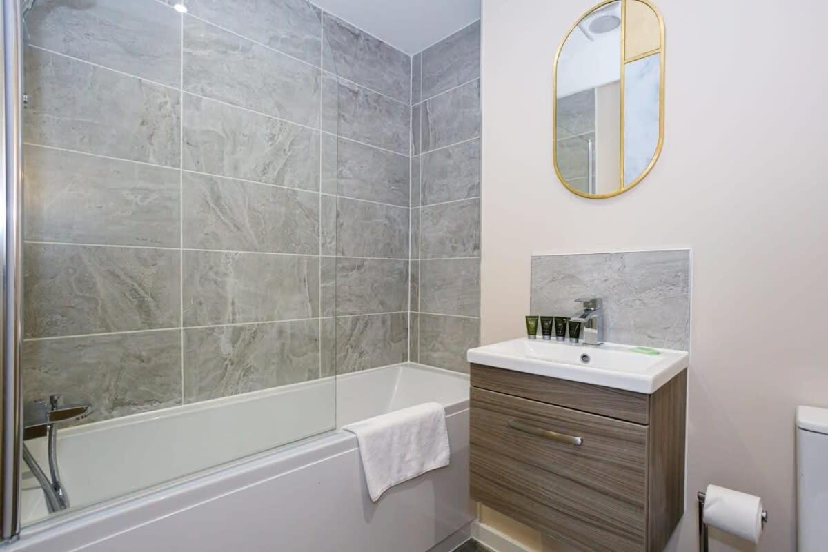Fantastic Modern 2 Bedroom Apartment, Mánchester Exterior foto